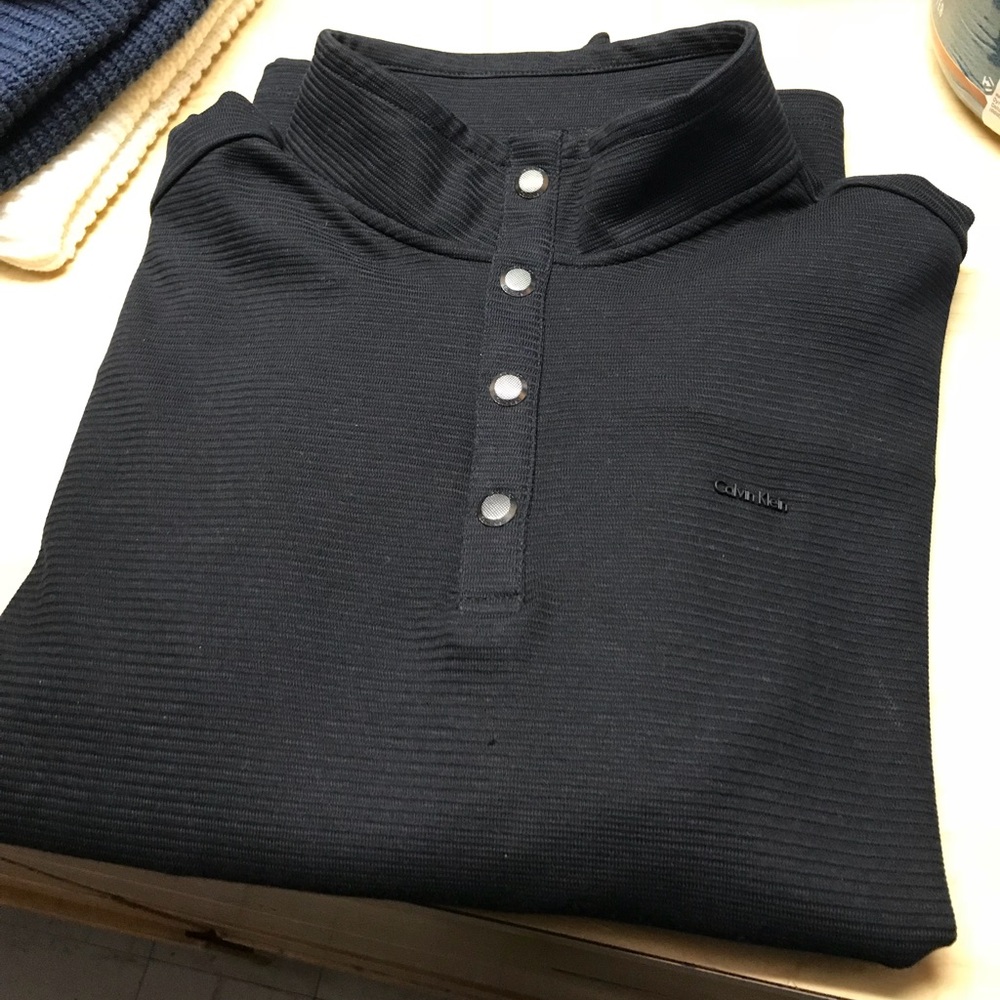 Calvin Klein Sweater